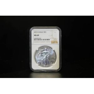 2015 Eagle S$1 NGC MS 69 Coin