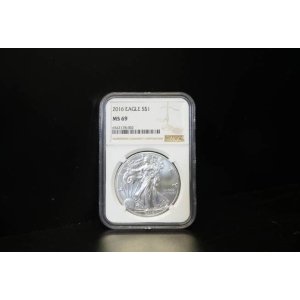 2016 Eagle S$1 NGC MS 69 Coin