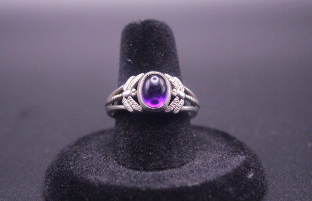 Sterling Silver Amethyst Solitaire Ring