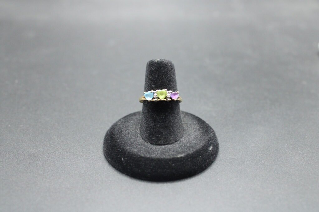 10kt Yellow Gold Heart Pastel Ring