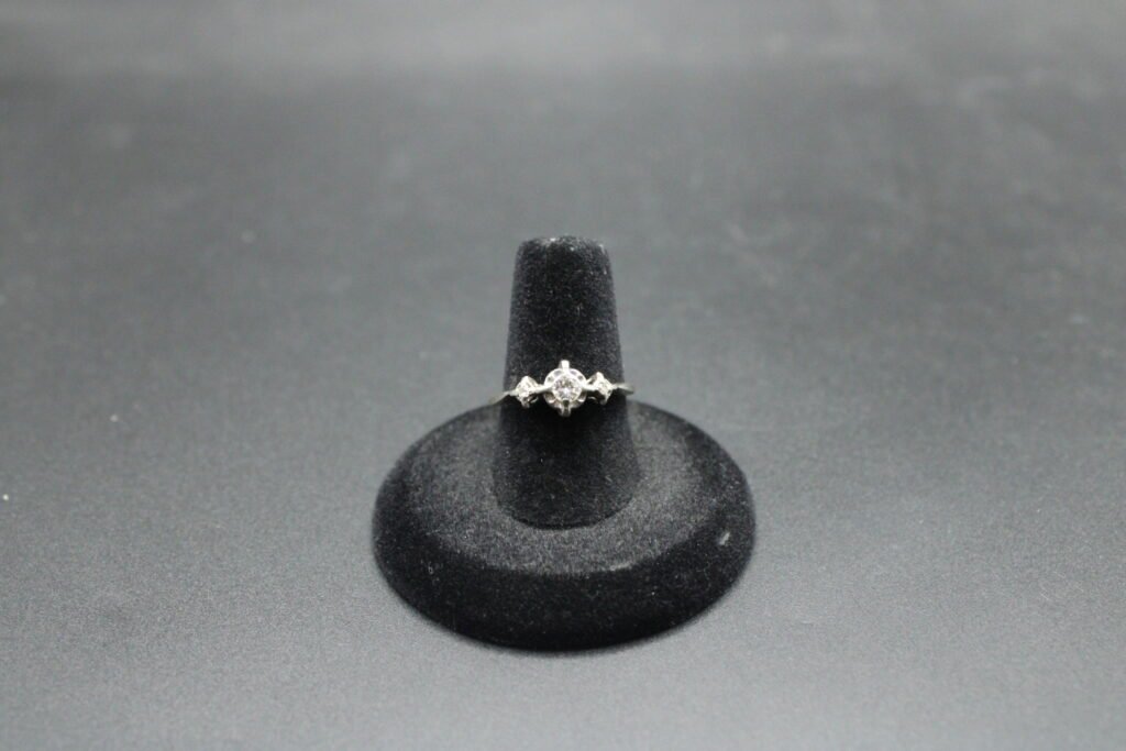 14kt White Gold Three Stone Diamond Ring