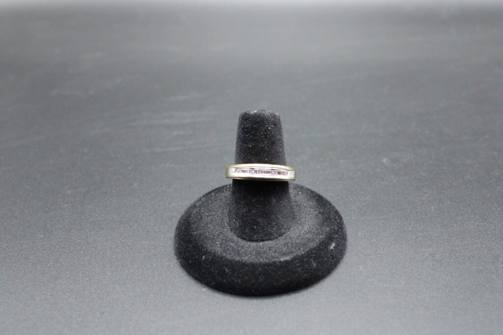 10KT Yellow Gold Diamond Band