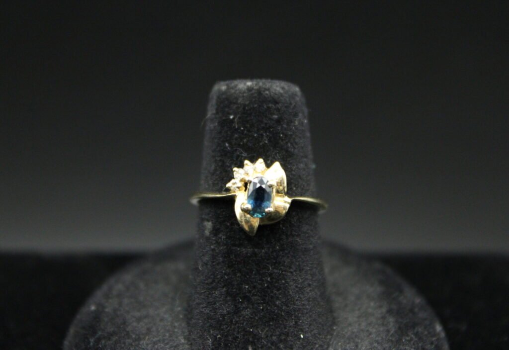 14kt Yellow Gold Topaz Diamond Ring
