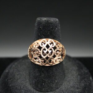 10kt Rose Gold Swirl Ring