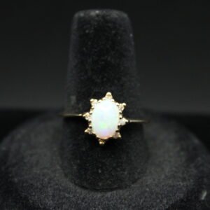 14kt Yellow Gold Opal Diamond Ring