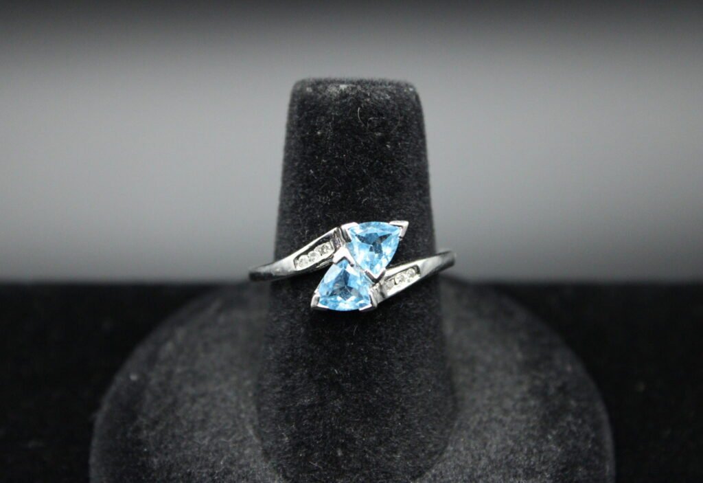10kt White Gold Topaz & Diamond Ring