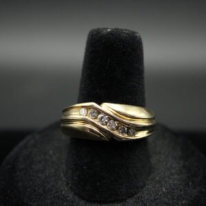 14kt Yellow Gold Diamond Band