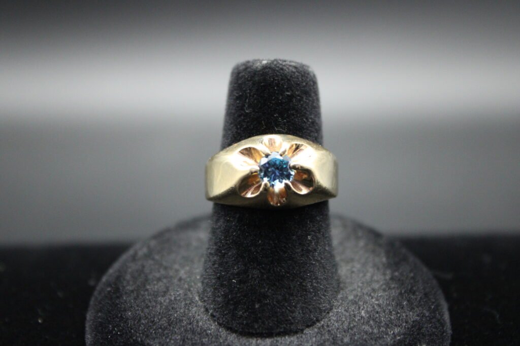 14kt Yellow Gold Aquamarine Flower Ring