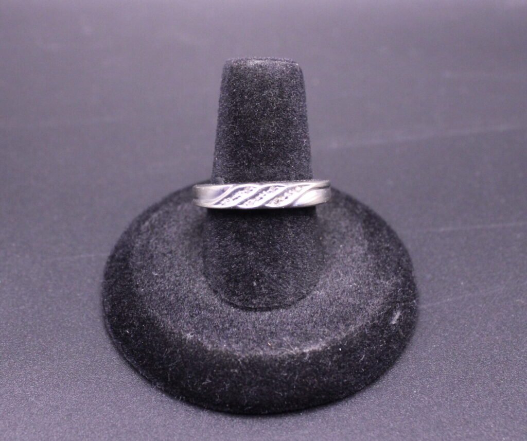 10KT White Gold Men's Wedding Band