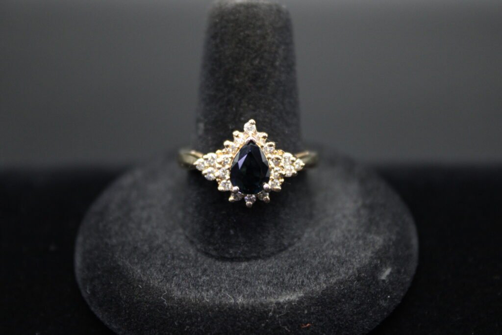 14kt Yellow Gold Pear Cut Sapphire Diamond Ring
