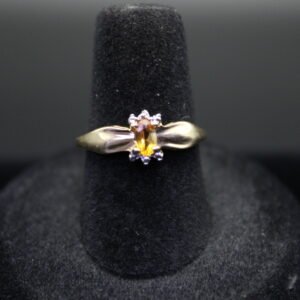 10kt Yellow Gold Oval Citrine Ring