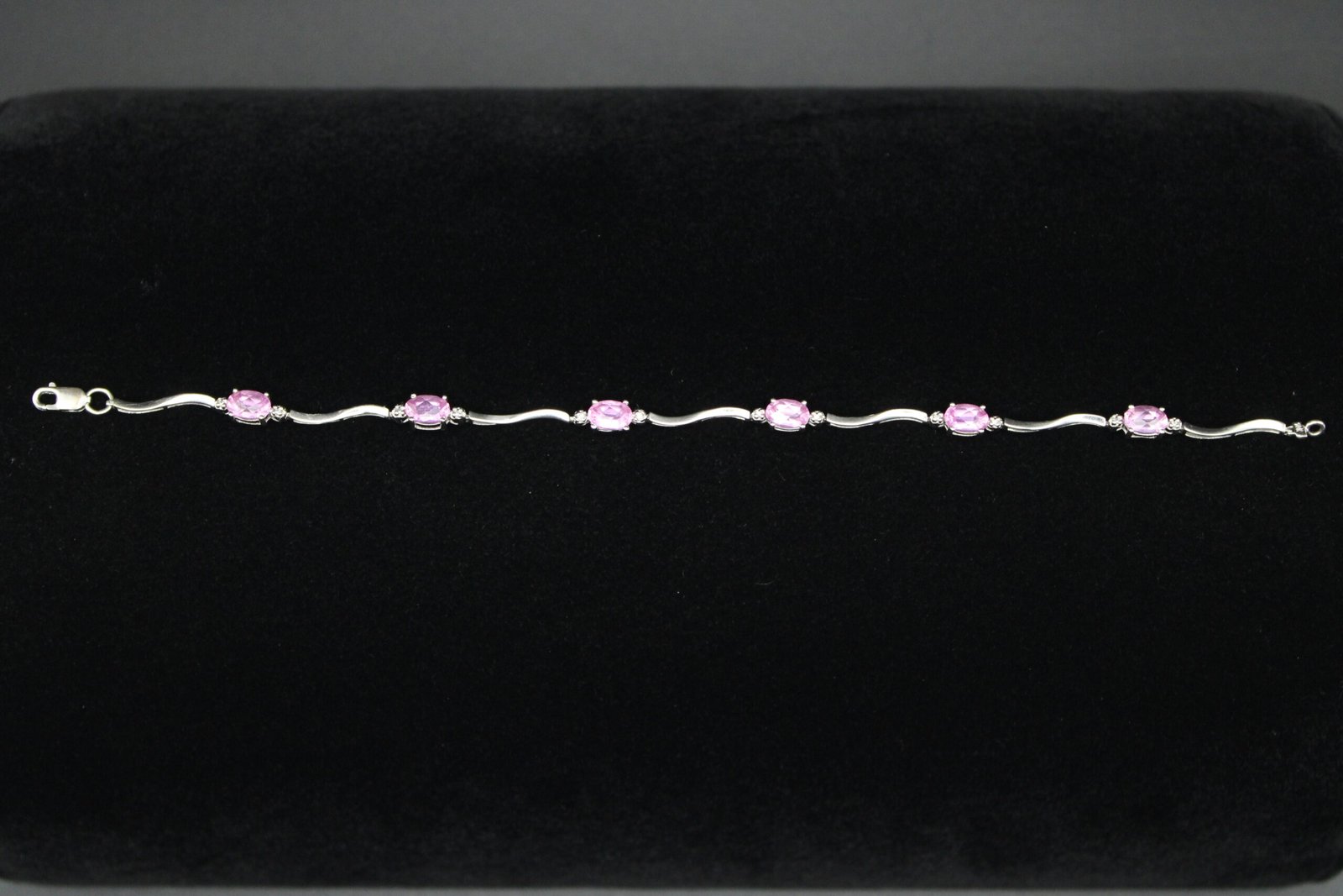 10kt White Gold Pink Sapphire Oval Cut Tennis Bracelet 4 10kt White Gold Pink Sapphire Oval Cut Tennis Bracelet - Image 4