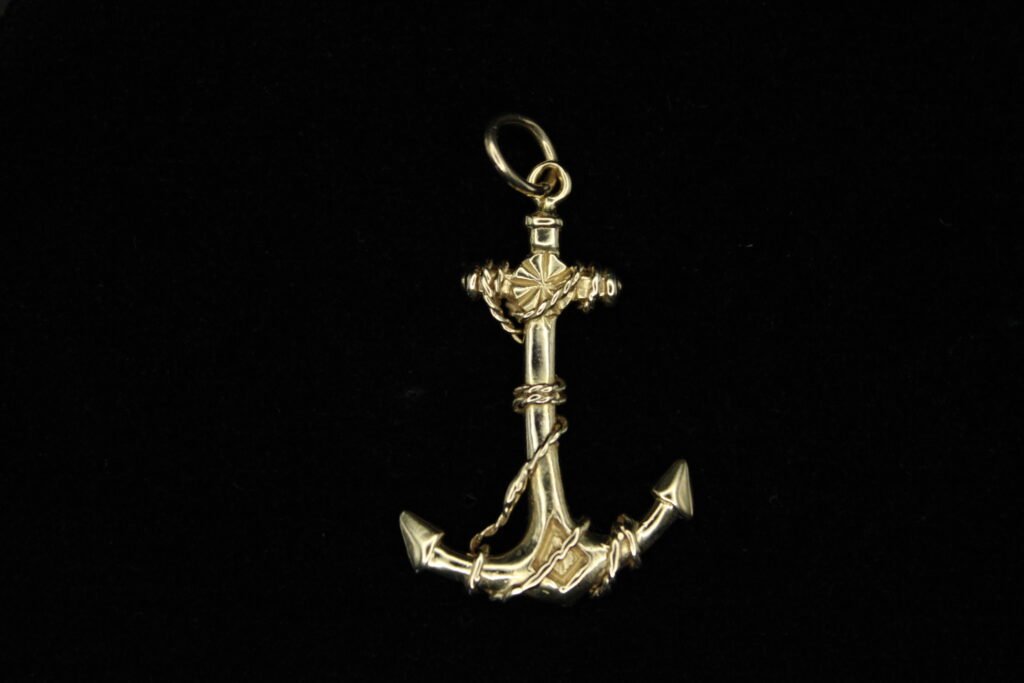 14kt Yellow Gold Anchor Pendant