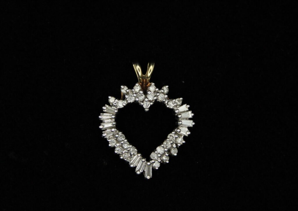 14kt Yellow Gold Diamond Heart Pendant
