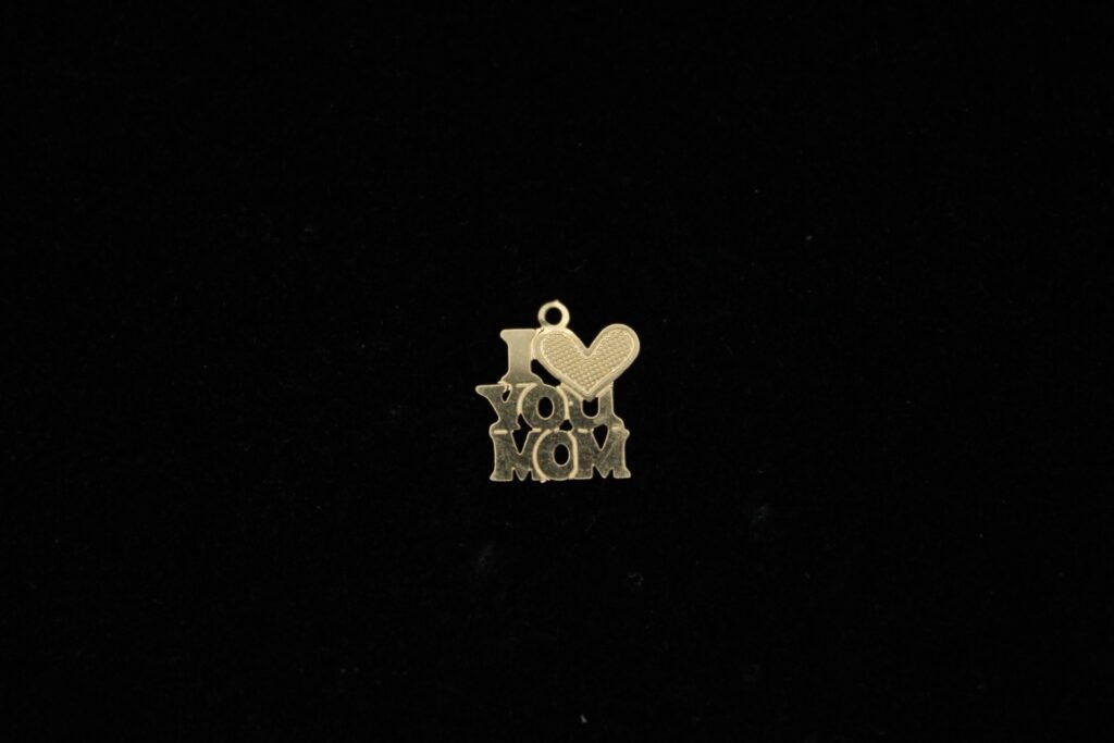 14kt Yellow Gold "I Love You Mom" Pendant