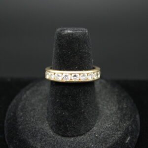 14kt Yellow Gold Diamond Band