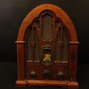 GE 7-4100JA Cathedral-Style AM/FM Radio