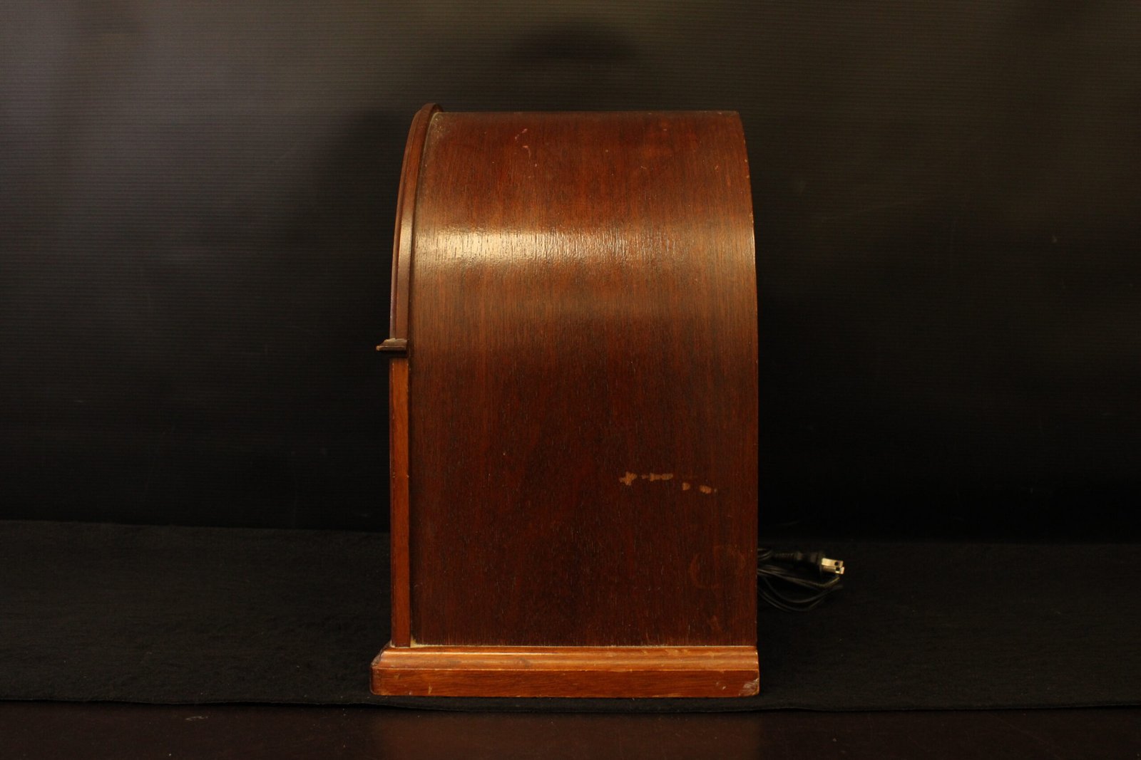 GE 7-4100JA Cathedral-Style AM/FM Radio 4 GE 7-4100JA Cathedral-Style AM/FM Radio - Image 4