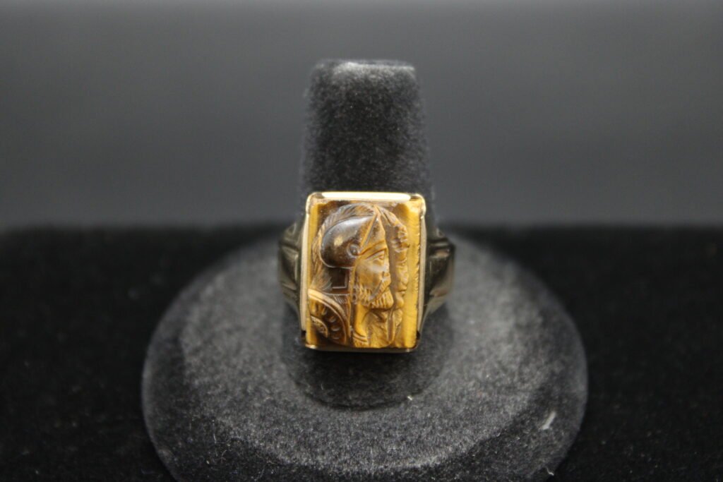 10K Yellow Gold Vintage Hand Carved Tiger's Eye Ring