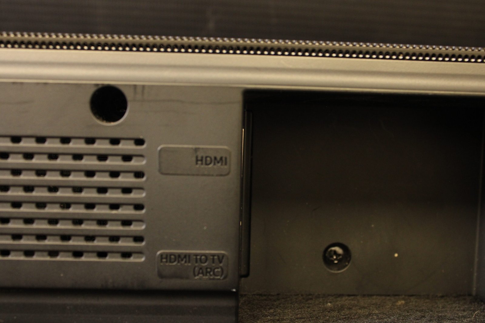 SAMSUNG hw-b550d SOUND BAR 4 SAMSUNG hw-b550d SOUND BAR - Image 4
