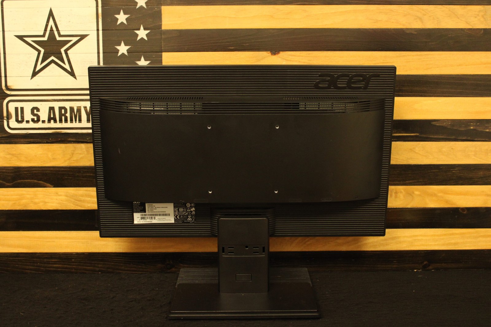 Acer V206HQL 19.5" HD+ LED Monitor with Power Cord 3 Acer V206HQL 19.5" HD+ LED Monitor with Power Cord - Image 3